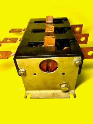 Рубильники Р-18-37320-00У3, Р-18-37330-00У3, Р-18-37350-00У3, Р-18-37380-00У3 400а