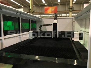 Станок оптоволоконной лазерной резки закрытого типа XTC-1530G/2500 IPG
