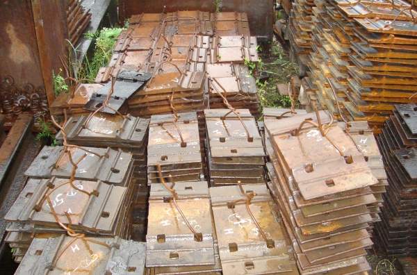 Подкладка железнодорожная СД-50 и СД-65 ГОСТ 12135-75 на складе