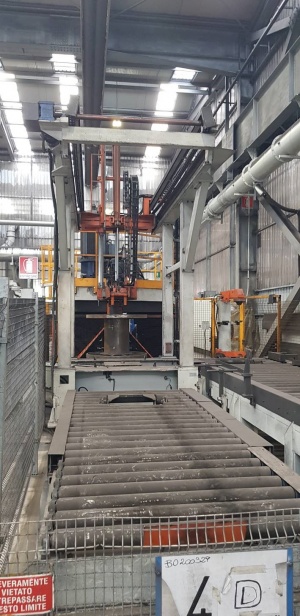 Линия холодной прокатки с автоматическим вертикальным намотчиком