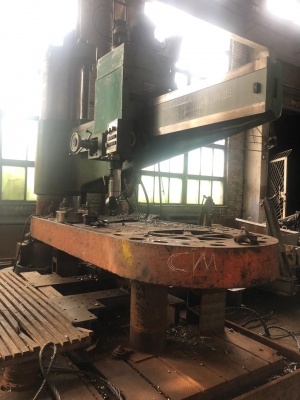 Радиально-сверлильный станок 2А587