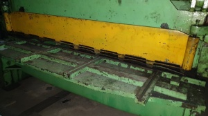 Н3118 гильотина 6х2000 мм. в хорошем состоянии. ( аналог гильотинные ножницы НК3418, НД3318, СТД-9, НД3318Г 6,3х2000 мм) Н3118