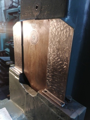 Станок вертикально-фрезерный 6Р13 после полноценного капитального ремонта и модернизации