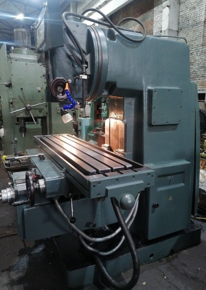 Станок вертикально-фрезерный 6Р13 после полноценного капитального ремонта и модернизации