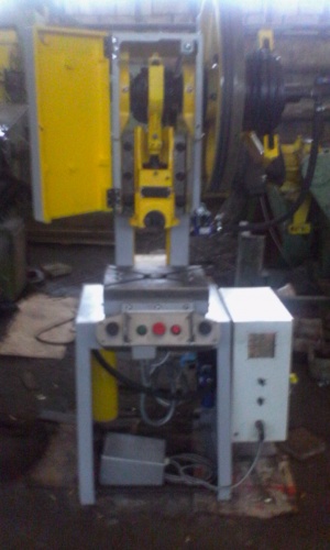 Прессы кривошипные КД2114, КД2318 / КД2118, КД2322 / КД2122, КД2324 / КД2124, КД2326 / КД2126, КД2328 / КД2128, КД2130 / КД2330, КГ2132