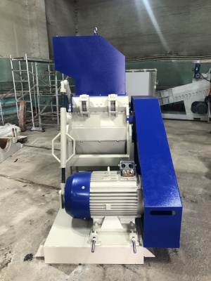 Специализированная дробилка под профиль ПВХ, 600кг/ч