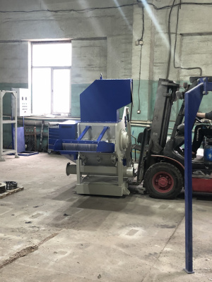 Специализированная дробилка под профиль ПВХ, 600кг/ч