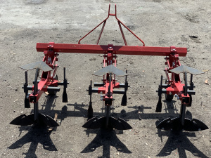 Культиватор-окучник пропашной Польша Wirax, навесной