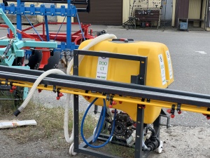 Опрыскиватель навесной 200л 8м Турция