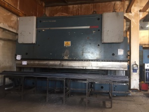 Листогиб 7000мм усилие 1000 тонн. 8 осей