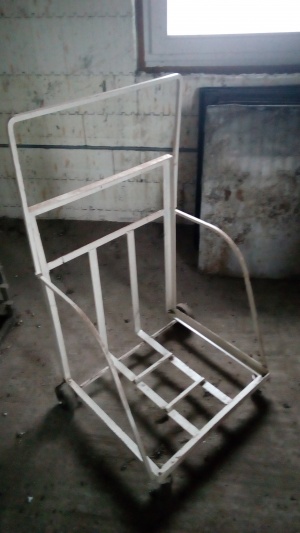 Тележка транспортировочная под противни