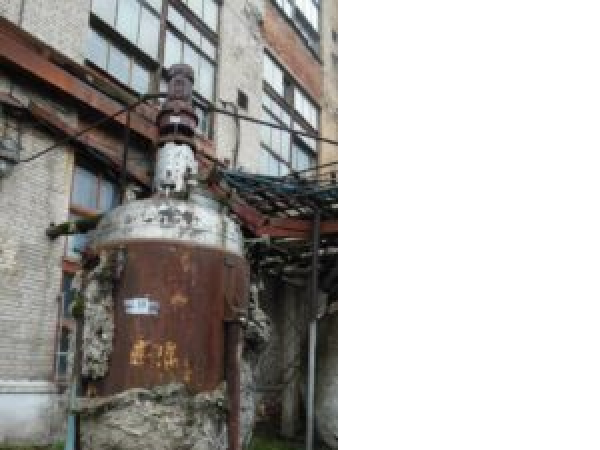 Реактор нержавеющий, объем — 5 куб.м., с рубашкой, мешалкой