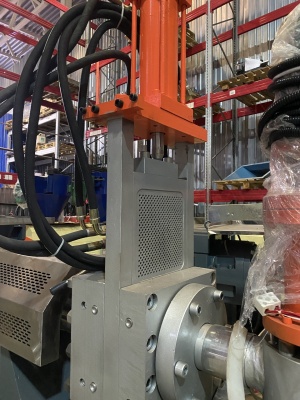 Гранулятор для канистры с водокольцевой резкой