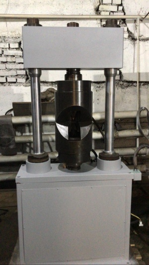 Разрывная машина ИР-500 50тонн