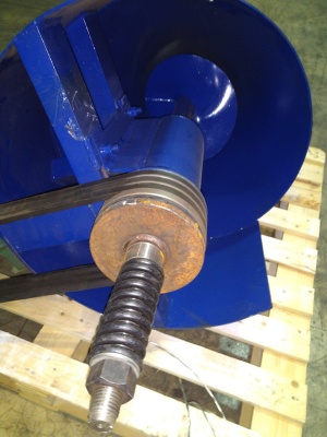 Бункер-питатель для экструдера со шнеком