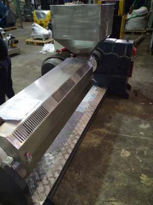 Одностадийная линия гранулирования пластика