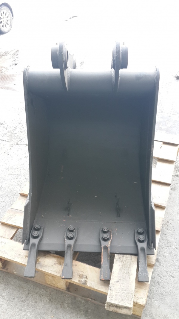 Ковш 350 на JCB 4CCX