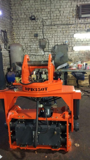 Вибропогружатель Daedong 350T для шпунта,труб,сваи