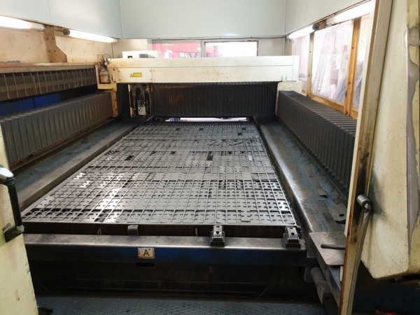 Станок лазерной резки Trumpf Trumatic L3030 TLF 4000w, 2000 г.в