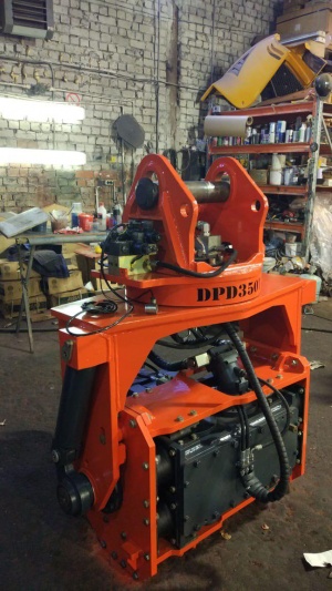 Вибропогружатель Daedong 350T для шпунта,труб,сваи