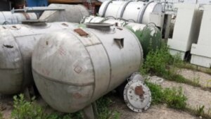 Емкости нержавеющие, объем — 2 куб. м., горизонтальные