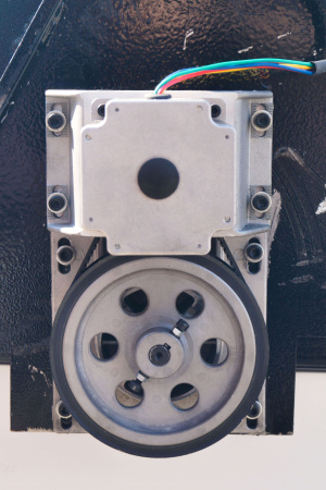 Фрезерный станок Frezertec 2140 с сервошаговым двигателем (5.5 кВт)