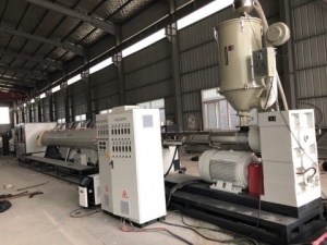 Экструзионная трубная линия производства трубы ПНД