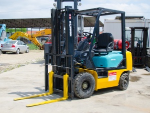 Вилочный погрузчик Komatsu FG18T-16