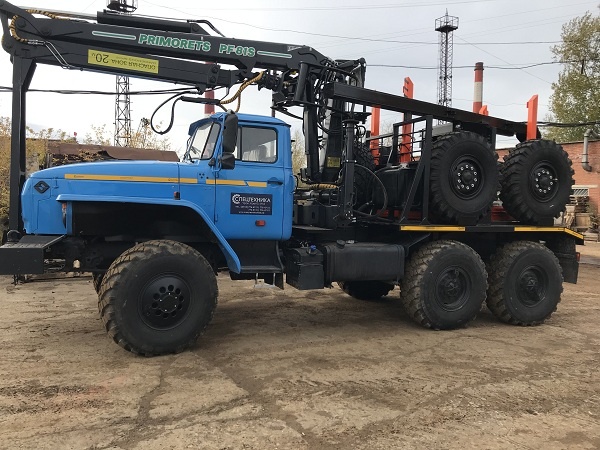 Новые заводские лесовозы Урал 2026 г.в. рядные двигатели в наличии с ПТС