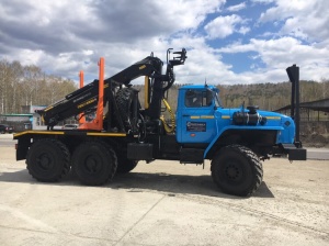 Новый лесовоз Урал 2026 г.в. с манипулятором Госсубсидия