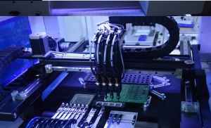 Автоматический установщик smd компонентов 460