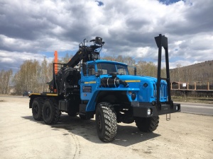 Новый лесовоз Урал 2026 г.в. с манипулятором Госсубсидия