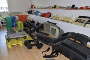 Производство изделий из пластмассы любой сложности, литиевые изделия, выдувные изделия