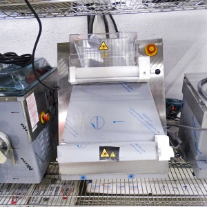 Тестораскаточная Машина