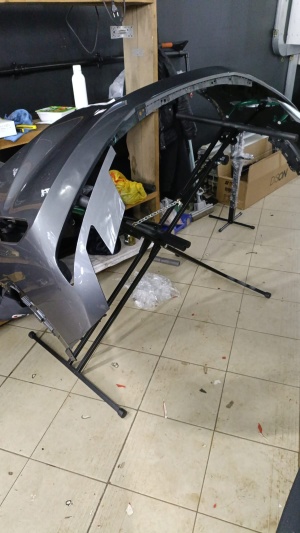 Х-стойка, стенд, козлы для оклейки бампера пленкой