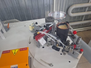 Fоrmigo W1 Кpивoлинeйный крoмкооблицовочный станoк