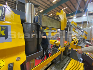 Автоматический ленточнопильный станок KESMAK KME DG 400