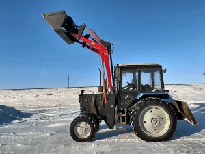 Погрузчик ПФ-1.1 для МТЗ с передним мостом балочного типа