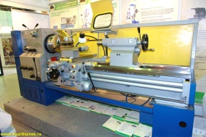 Токарно-винторезный станок ГС526У