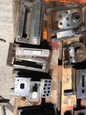 Пресса для производства дверей