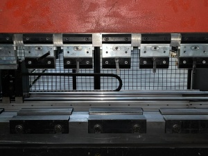 Листогибочный пресс AMADA - HFBO 220-4 с ЧПУ 4200 х 220 тонн 6330 = Mach4metal