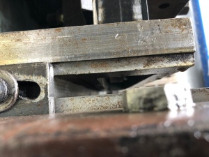 Пресса для производства дверей