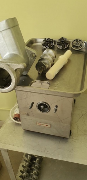 Мясорубка МИМ 300