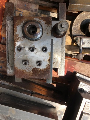 Пресса для производства дверей