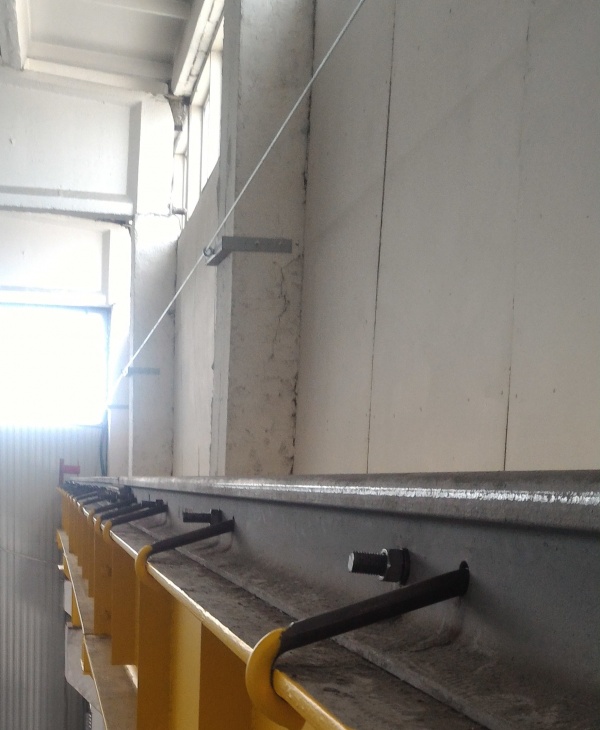 Монтаж страховочных канатов, тросов, анкерных линий, лееров