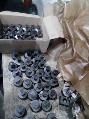 Станок рубки швеллера и пробивки отверстий круглой и овальной формы рубить уголок и швеллер пробить отверстие в уголке овалы 18х30мм 9х16мм