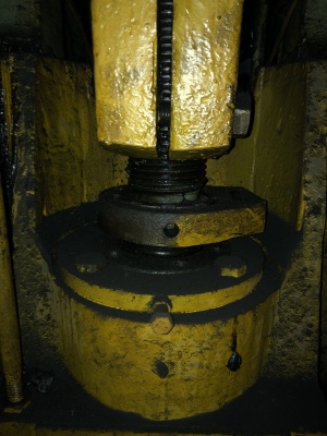 Пресс однокривошипный простого действия КД2330