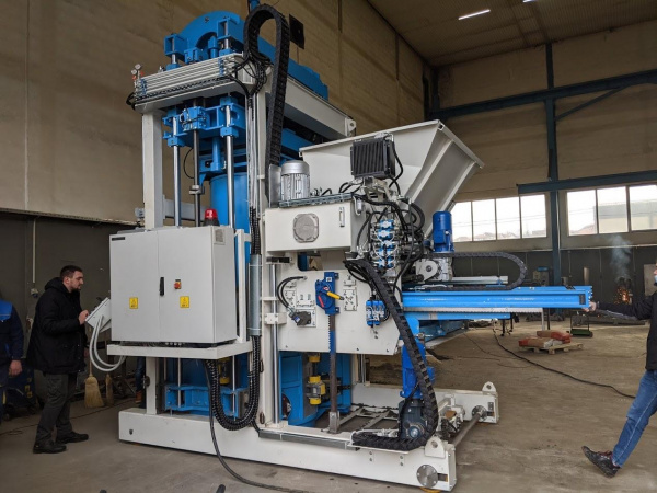 Вибропресс Мобильный для производства труб, колец, блоков SUMAB Е12 L (Швеция