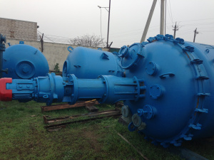 Эмалированный реактор 2500 литров