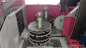 Станок для переработки тонкомера СПТ-280мт (встроенный скребковый транспортер) (107,7 кВт)